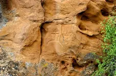 diamondhillcross.webp