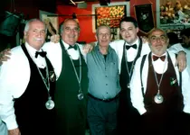 Luigi_Veronelli_assieme_a_sommelier_Fisar.webp