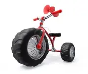 1352169-super-tricycle-with-three-mega-gigant-protectors.webp
