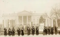National_Women's_Party_picketing_the_White_House.webp