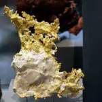 gold-in-white-quartz.webp