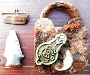 padlock 001.webp