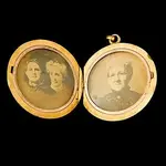 Locket.webp