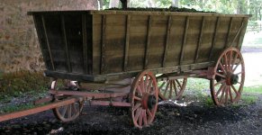 ore wagon narrow wheels.jpg