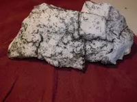 Rock with green in it 004.webp