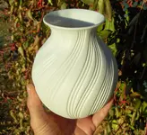 kaiser vase.webp