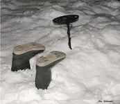 metal-detector-in-snow.webp metal-detector-in-snow.webp
