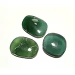 green kyanite pocket stone(sm) 005-700x700.webp