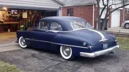1951-pontiac-rear.webp