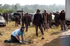 walking-dead-group-hunt-1.webp