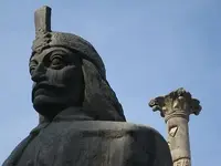 Vlad the Impaler Bust Bucharest.webp