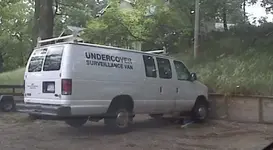 worlds-best-undercover-surveillance-van-16658-1285032078-49.webp