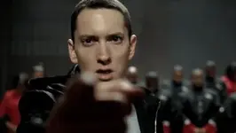 eminem-chrysler-detroit-450x254.webp