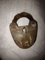 EKEISLER'S VR Victoria Regina (Queen Victoria) padlock.webp