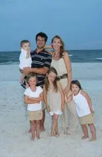 15-jep-and-jessica-robertson-with-kids-on-the-beach-duck-dynasty-then-and-now-e1364400346204.webp