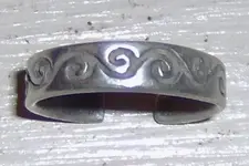 SILVER RING.webp