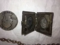 Locket4.webp