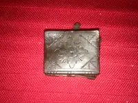 locket front1.webp