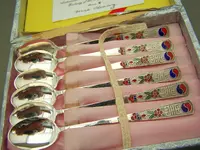 korea spoons 2.webp