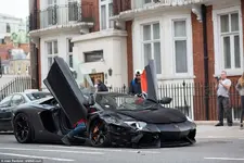 article-2593236-1CB87F1A00000578-846_964x643.webp