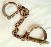1860s-American-Civil-War-Iron-Handcuffs-Shackles.webp