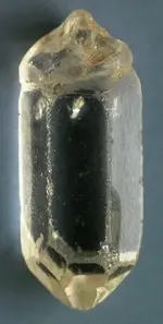 Grooved crystal - 9Br663 LN521 Sp36 - small.webp