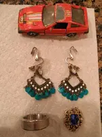 earrings.webp
