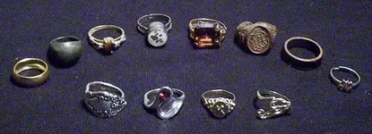11 rings F.webp