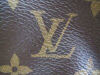 670px-Spot-Fake-Louis-Vuitton-Purses-Step-3.jpg