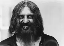 crazy-looking-crazy-man-700x509.webp