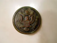 US military button.webp