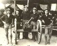 13th Minnesota Volunteer Inf with gatling gun.webp