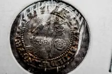 coin-3883.webp
