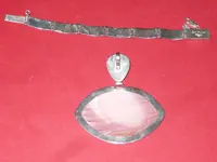Rest of High End Garage Sale finds 002.webp