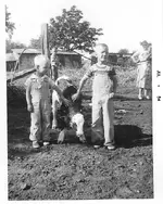 Mel (left) and his brother Wayne (right).webp