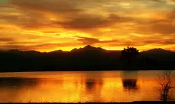 sun set longs peak.webp