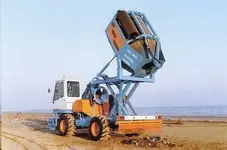 beach clean3.webp
