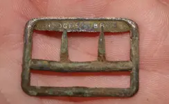 Buckle back France.webp