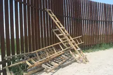Border4.webp