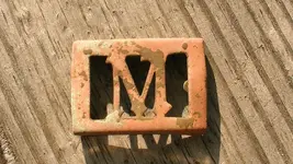 M buckle.webp M buckle.webp