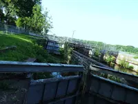 009.webp
