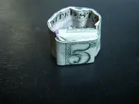 Moneyring02.webp