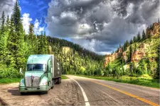 008_8_tonemapped.webp