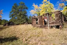 OLD-CABINS.webp