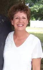 donna  in white.webp
