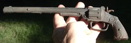 gun 001.webp
