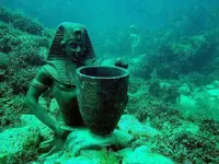 alexandria-underwater-museum-statues-for-divers.webp