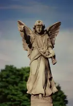 angel05.webp