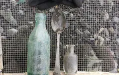 2BottsNSpoon.webp