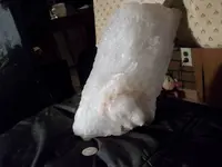White crystaline Quartz rock 008.webp
